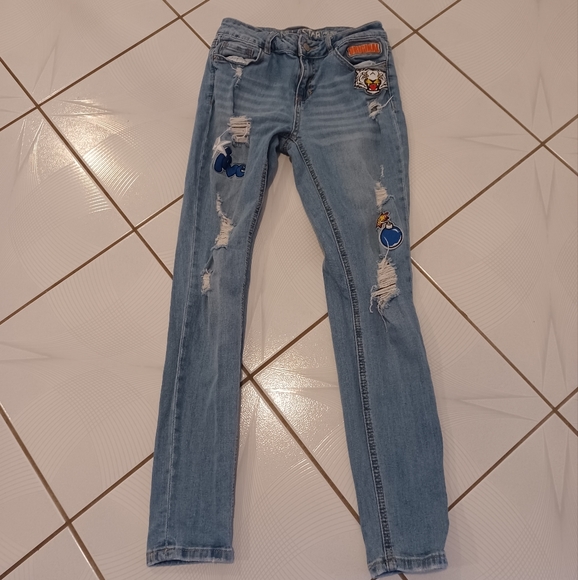 4/$40 Faded, Ripped & Patched Jeans - Size 7 (Junior) - Picture 2 of 10